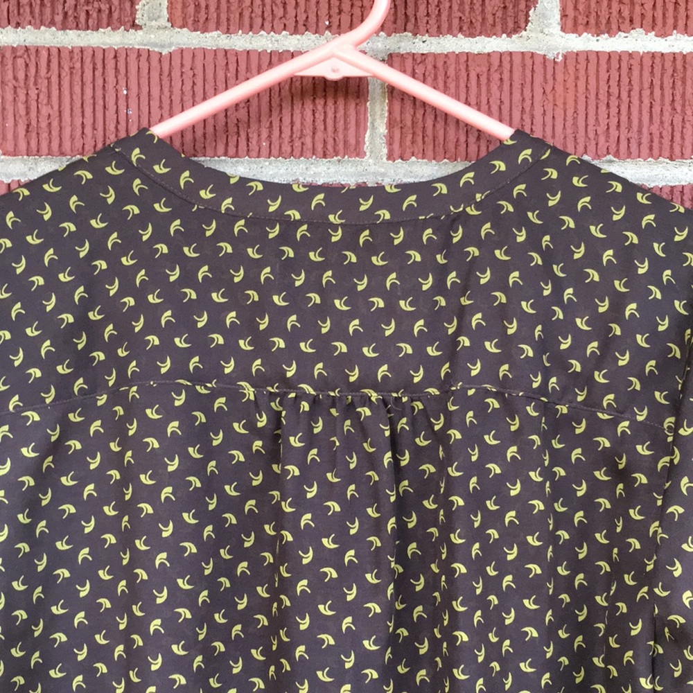 Loft Ruffle front button down blouse size medium - Picture 7 of 9